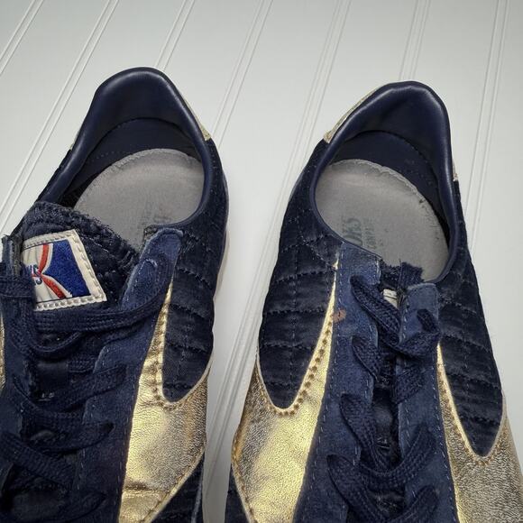 Brooks Vanguard Women’s 8 Navy Velvet Retro Sneakers Gold Lace Up - Picture 7 of 7